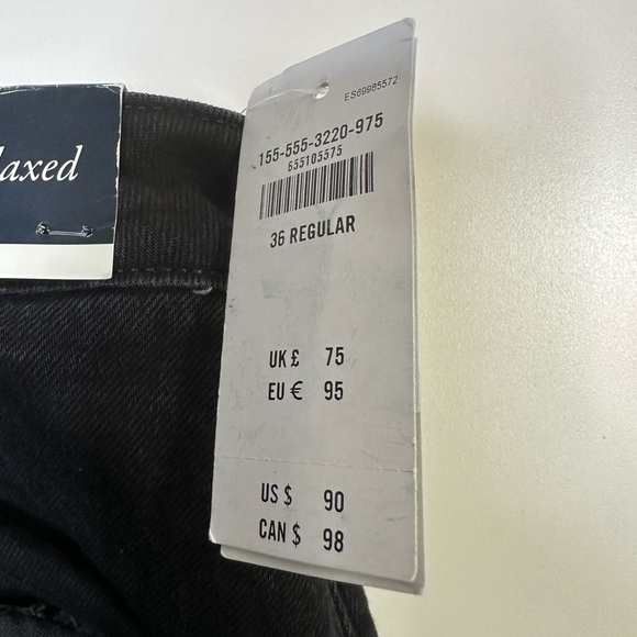 Abercrombie & Fitch 90s Relaxed Fit High Rise Curve Love Black Jeans Size 22R - Picture 4 of 5